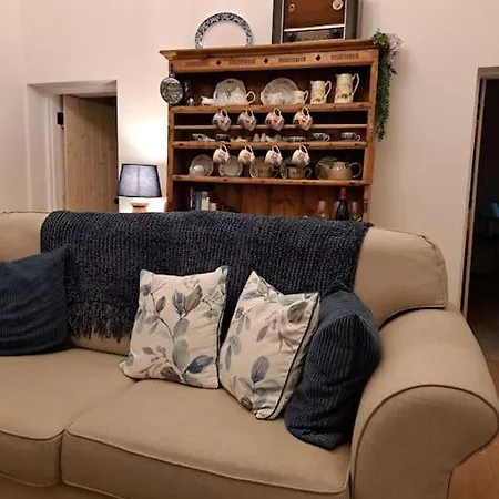 Cummer Joyce Country Escape Ferienhaus Finny